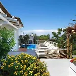 Relais Bijoux Bed & Breakfast