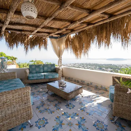 Relais Bijoux Bed & Breakfast 3*