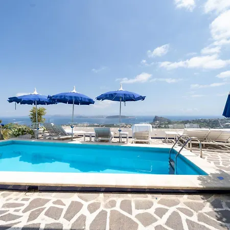 Relais Bijoux Bed & Breakfast 3*