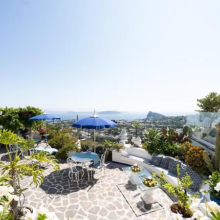 Relais Bijoux Bed & Breakfast 4*