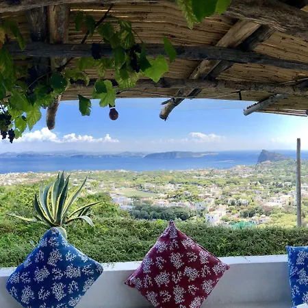 伊斯基亚瑞莱斯比约克斯住宿加早餐旅馆 住宿加早餐酒店 4*