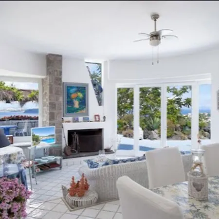 伊斯基亚瑞莱斯比约克斯住宿加早餐旅馆