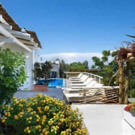 伊斯基亚瑞莱斯比约克斯住宿加早餐旅馆 住宿加早餐酒店