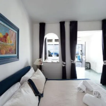 住宿加早餐酒店 伊斯基亚瑞莱斯比约克斯住宿加早餐旅馆 伊斯基亚