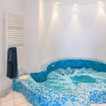 伊斯基亚瑞莱斯比约克斯住宿加早餐旅馆 4* 伊斯基亚