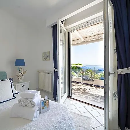 Alojamento de Acomodação e Pequeno-almoço Relais Bijoux 4*