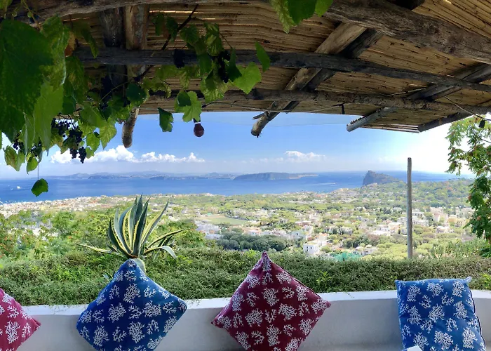 Relais Bijoux Bed & Breakfast 4*