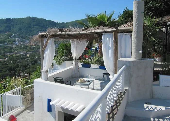 Relais Bijoux Bed & Breakfast 4*