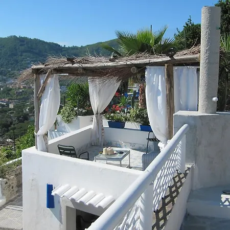Relais Bijoux Bed and breakfast 4*
